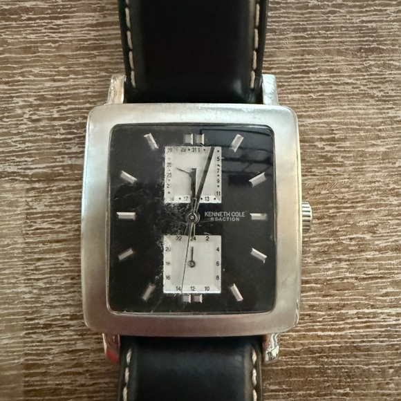 Kenneth Cole Reaction Black and Silver Leather Watch - Picture 1 of 3